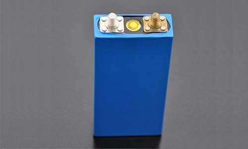 <b>電動(dòng)車(chē)鋰電池為什么會(huì)過(guò)熱?會(huì)爆炸嗎</b>