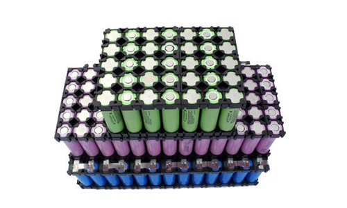 <b>12V磷酸鐵鋰電池組如何正確維護和保養(yǎng)</b>