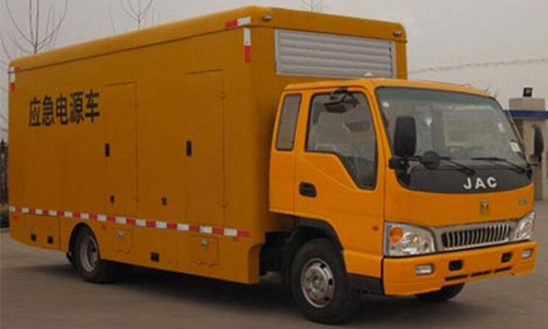 <b>移動儲能多功能UPS電源車為高考考點提供應(yīng)急電源</b>