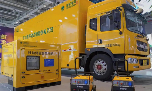 <b>軍用陸地車(chē)輛電能不足?磷酸鐵鋰電池保駕護(hù)航!</b>